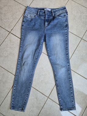 Judy Blue Light Blue Skinny Jeans